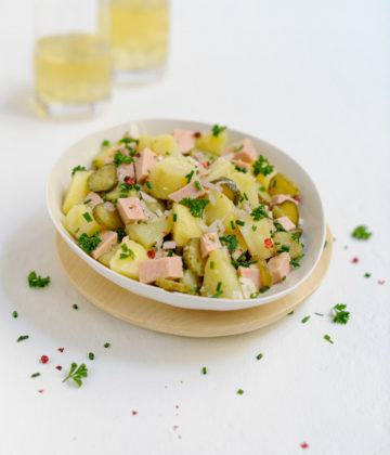 La meilleure recette de salade tiède de pommes de terre au cervelas !