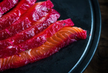 Le saumon mariné façon Gravlax aux épices suaves et boisées