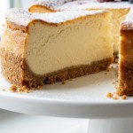découvrez notre recette simple et savoureuse du cheesecake au fromage frais, un délice crémeux parfait pour toutes les occasions.