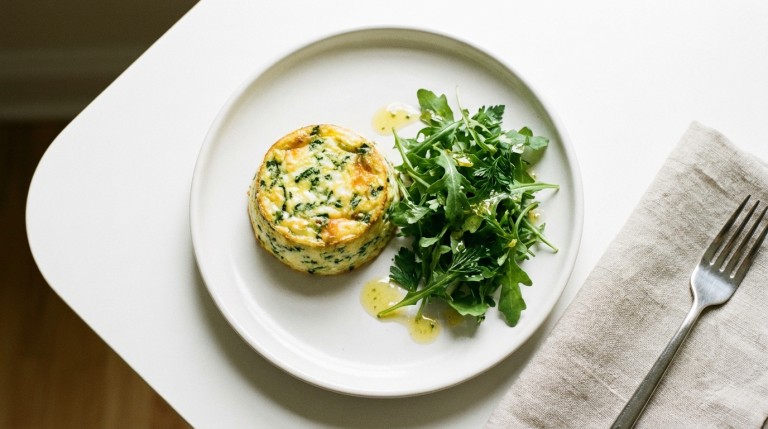 découvrez notre recette de flan léger à la roquette et feta, un plat savoureux et frais parfait pour une entrée gourmande et saine.