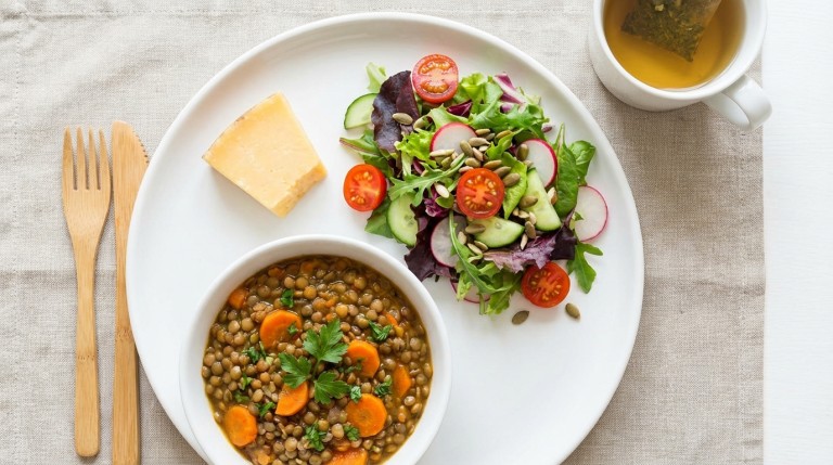 découvrez l'impact du fromage sur la santé après 60 ans et analysez s'il est essentiel d'en consommer quotidiennement pour bien vieillir.