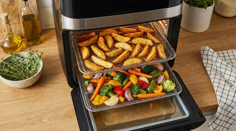 découvrez notre test complet du four multifonction moulinex easy fry al605820, alliant performance, polyvalence et facilité d'utilisation pour des résultats de cuisson parfaits.