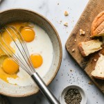 savourez une quiche gourmande aux oignons caramélisés et au fromage époisses, une recette délicieuse et facile à réaliser pour toutes vos occasions.
