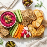 découvrez délice rose, une purée onctueuse alliant la douceur de la betterave à la fraîcheur du fromage frais, idéale pour une entrée gourmande et colorée.