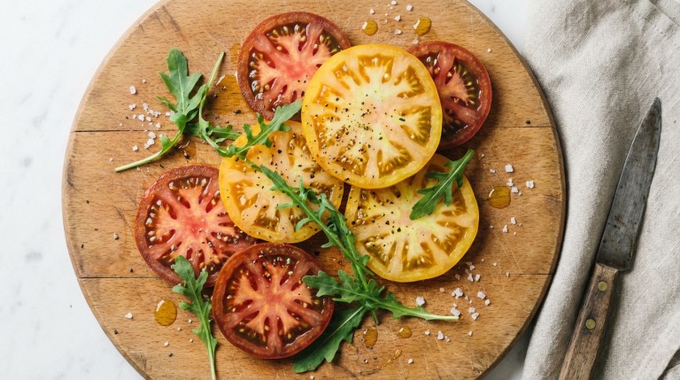 découvrez notre recette gourmande de sandwich viennois au fromage, tomate et roquette, parfait pour un repas savoureux et facile à préparer.