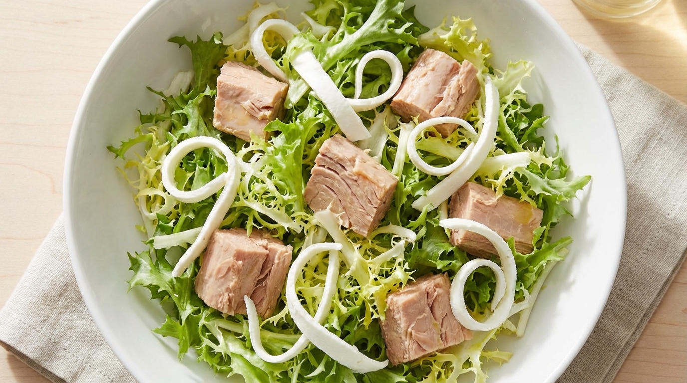 découvrez une délicieuse salade frisée au thon accompagnée de fines languettes de fromage frais, une recette simple et pleine de fraîcheur parfaite pour vos repas légers et savoureux.