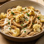 découvrez notre recette légère de pâtes complètes au chou-fleur, idéale pour une alimentation saine et gourmande tout en gardant la ligne.
