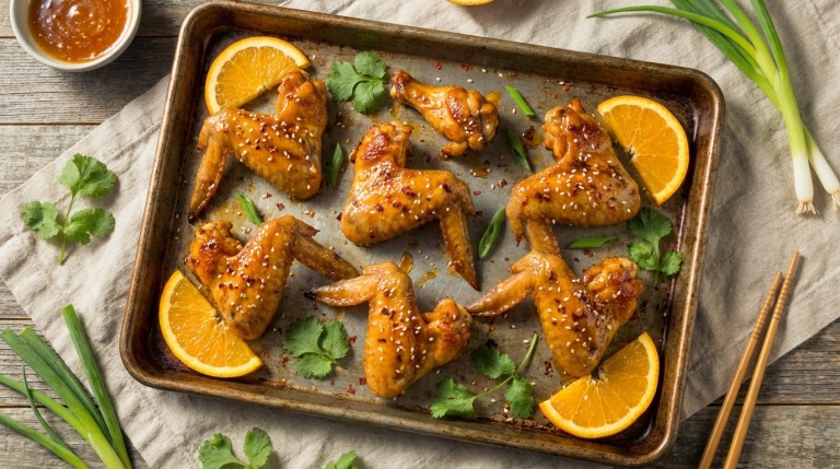 découvrez notre recette légère et facile des délicieuses ailes de poulet à l'orange, parfaite pour un repas savoureux et rapide à préparer.